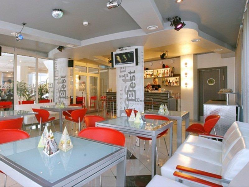 Hotel With Free Parking Riga