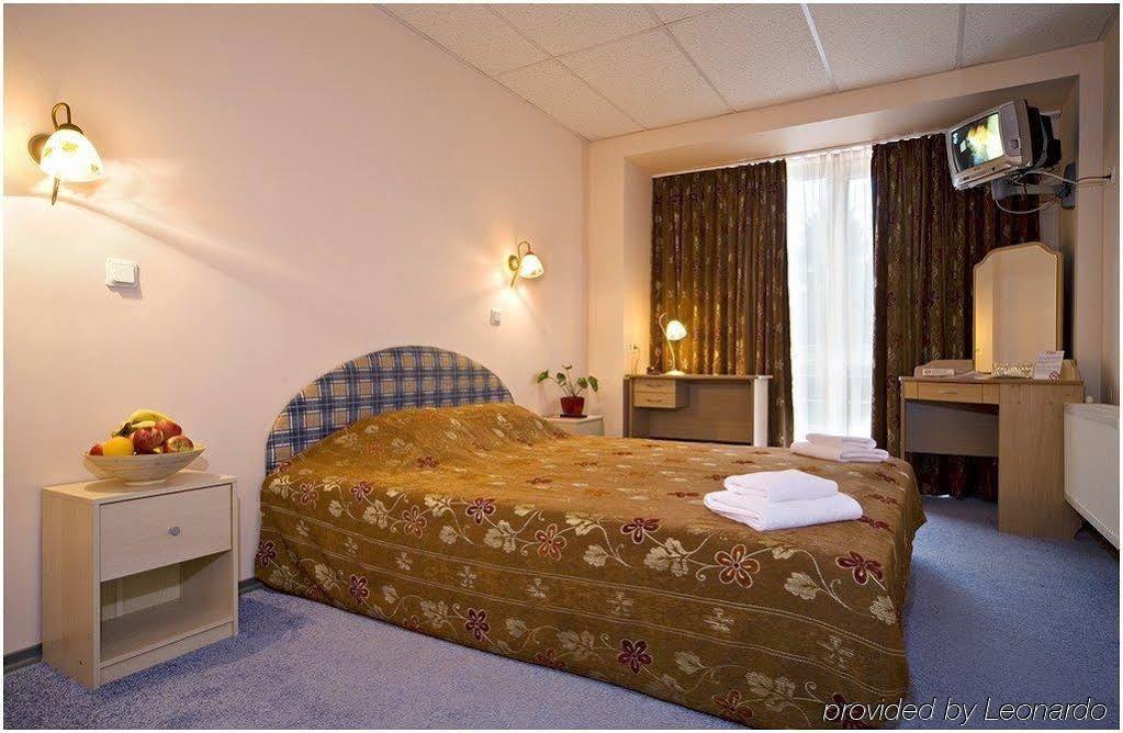 With Free Parking Hotel 3*